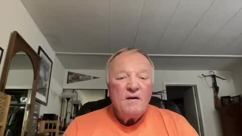 Snapshot of cookoosnest chatting on November 3, 2025, 4:25 am cookoosnest online show from November 3, 2025, 4:25 am