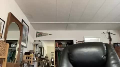 cookoosnest online show from March 19, 2026, 5:33 am