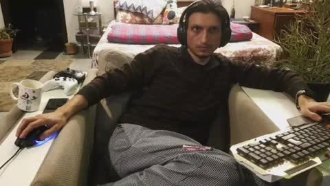 Cool2Buddies online show from April 3, 2026, 2:26 pm