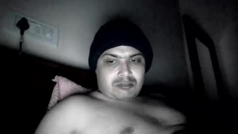 Cool Breeze09 online show from February 4, 2025, 5:55 pm