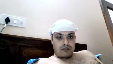 Cool Breeze09 online show from May 26, 2026, 10:33 am