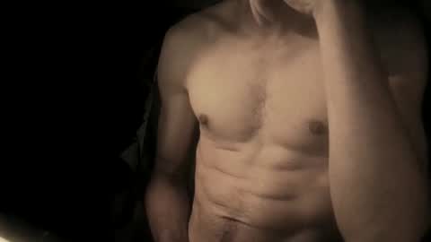 Snapshot of coolmementox chatting on September 18, 2025, 12:34 am ChoveEnArrakis online show from September 18, 2025, 12:34 am