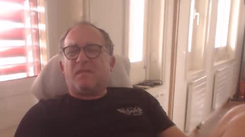 Snapshot of coquin369 chatting on October 17, 2025, 8:06 am Coquin369 online show from October 17, 2025, 8:06 am