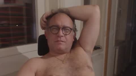 Snapshot of coquin369 chatting on October 31, 2025, 10:44 pm Coquin369 online show from October 31, 2025, 10:44 pm