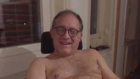 Snapshot of coquin369 chatting on November 2, 2025, 8:44 pm Coquin369 online show from November 2, 2025, 8:44 pm