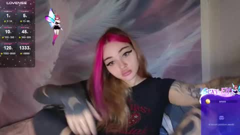 coralie20 online show from March 4, 2025, 9:18 am