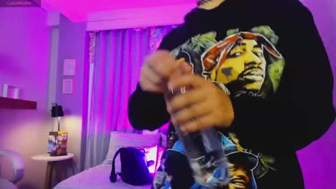 Coral Stefani online show from January 20, 2025, 5:26 am