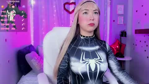 Coral Stefani online show from February 19, 2025, 6:22 am