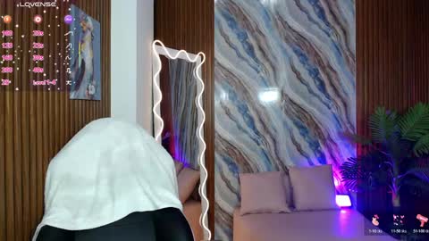 Snapshot of corall_tay1 chatting on April 16, 2026, 11:55 am corall_tay1 online show from April 16, 2026, 11:55 am