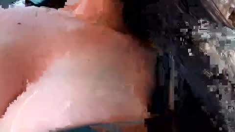 coralwells online show from May 6, 2026, 1:14 am