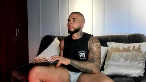 Snapshot of coreymartinez_ chatting on December 21, 2024, 3:36 am DaveMonsalve online show from December 21, 2024, 3:36 am