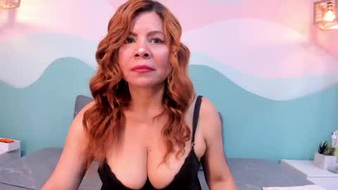 corina_taylor12 online show from April 18, 2026, 12:42 pm