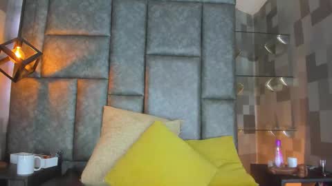 Cori  online show from October 4, 2025, 11:30 am