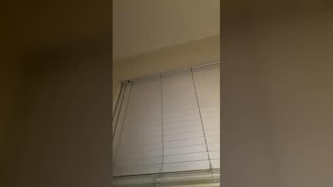 corky_violets online show from June 18, 2026, 9:14 am