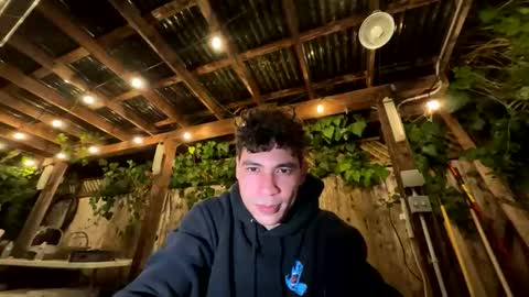 Snapshot of coronelking chatting on October 15, 2025, 2:44 am coronelking online show from October 15, 2025, 2:44 am