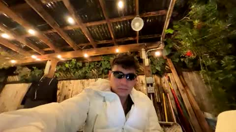 Snapshot of coronelking chatting on November 17, 2025, 2:50 am coronelking online show from November 17, 2025, 2:50 am