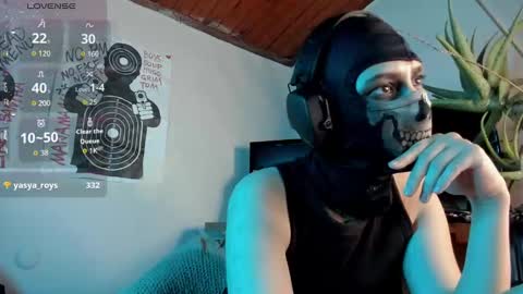 cos_operator online show from September 14, 2025, 9:14 pm