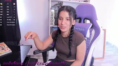 Snapshot of cositarika__ chatting on July 10, 2026, 1:47 pm Lunita online show from July 10, 2026, 1:47 pm
