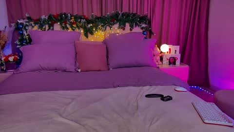 Sia online show from December 22, 2024, 12:07 am