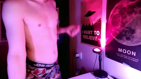 Snapshot of cosmonudes chatting on December 22, 2024, 1:34 am Barry online show from December 22, 2024, 1:34 am