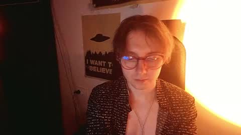 Snapshot of cosmonudes chatting on April 18, 2026, 7:51 pm Barry online show from April 18, 2026, 7:51 pm