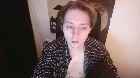 Snapshot of cosmonudes chatting on April 19, 2026, 4:17 pm Barry online show from April 19, 2026, 4:17 pm