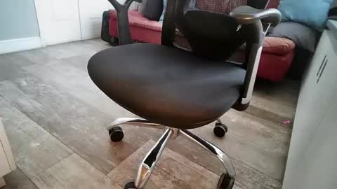 Snapshot of cotosmith chatting on December 16, 2024, 1:54 pm Cotosmith online show from December 16, 2024, 1:54 pm