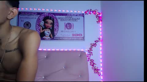 Snapshot of couple_no_limits22 chatting on September 13, 2025, 3:39 am couple_no_limits22 online show from September 13, 2025, 3:39 am