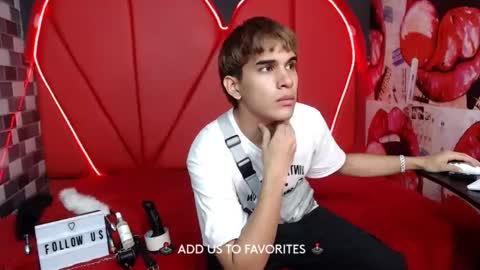 MIA LIZ AND SAM online show from February 17, 2025, 6:15 pm