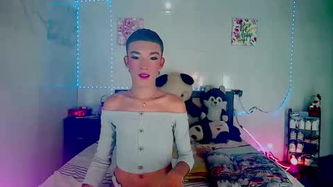 Snapshot of couple_sweet1016 chatting on October 19, 2025, 6:08 pm ALEXA KIM online show from October 19, 2025, 6:08 pm