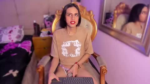 Snapshot of cowzylow chatting on November 20, 2025, 12:16 pm cowzylow online show from November 20, 2025, 12:16 pm