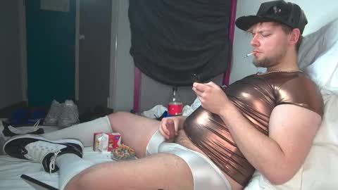 Snapshot of cravingboy chatting on February 3, 2025, 12:03 pm robin online show from February 3, 2025, 12:03 pm