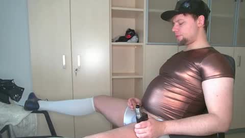 Snapshot of cravingboy chatting on February 9, 2025, 9:58 am robin online show from February 9, 2025, 9:58 am