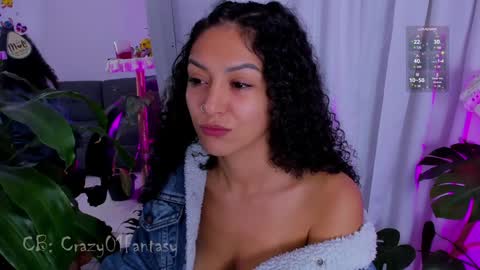 Snapshot of crazy01fantasy chatting on December 16, 2024, 6:10 am Laura online show from December 16, 2024, 6:10 am