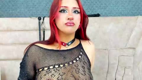 Snapshot of crazy__megan chatting on January 24, 2025, 3:32 am megan online show from January 24, 2025, 3:32 am