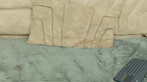 megan online show from December 4, 2025, 4:11 am