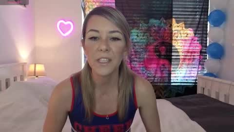 Stacy 2pm to 6pm mon-fri 3 CAT online show from December 1, 2025, 12:10 pm