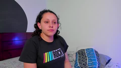 Snapshot of crazy_cakes_ chatting on December 7, 2024, 4:09 am Lexie Rose online show from December 7, 2024, 4:09 am