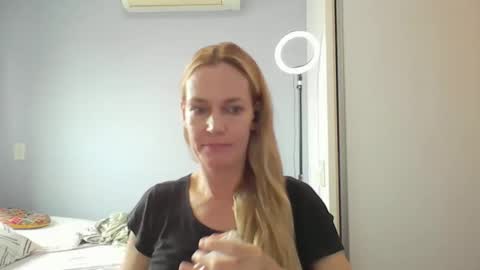 Anny online show from March 6, 2026, 10:56 am