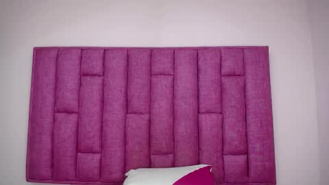 Snapshot of crazyonme chatting on October 31, 2025, 7:37 pm diosalinda online show from October 31, 2025, 7:37 pm