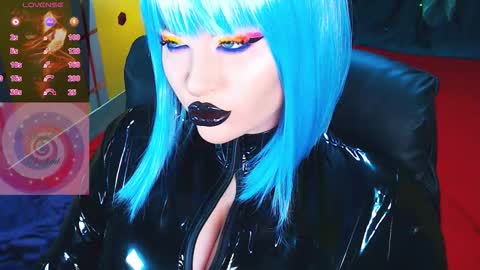 Roxy online show from October 26, 2025, 2:23 pm