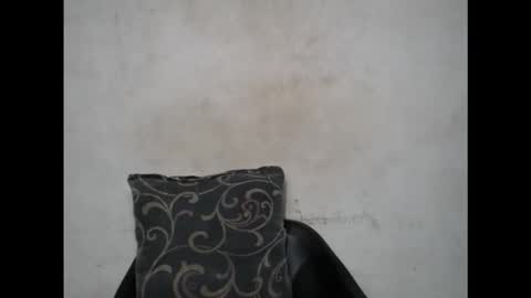 crazyslut17 online show from September 24, 2025, 7:17 pm