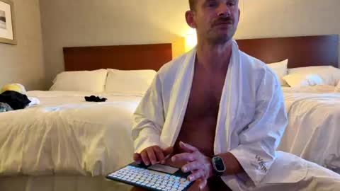 Snapshot of crazysweatyfun chatting on June 19, 2026, 1:37 pm Sean online show from June 19, 2026, 1:37 pm