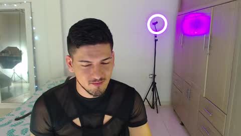 Bull online show from October 8, 2025, 3:37 am