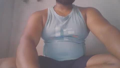 crazzy_booy online show from May 16, 2026, 6:21 am