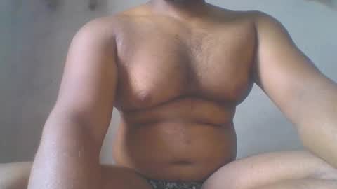 crazzy_booy online show from May 18, 2026, 3:35 am