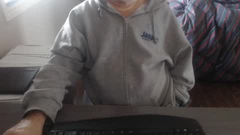 Creamormilk online show from October 7, 2025, 1:30 pm