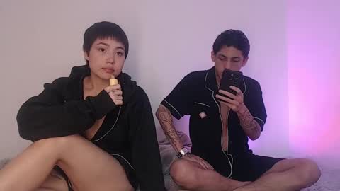 Snapshot of creampie_couple1 chatting on October 22, 2025, 11:21 am CAMILA Y SEBASTIAN online show from October 22, 2025, 11:21 am