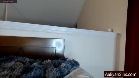 Snapshot of creamycherrypop chatting on October 25, 2025, 6:21 am FREE online show from October 25, 2025, 6:21 am