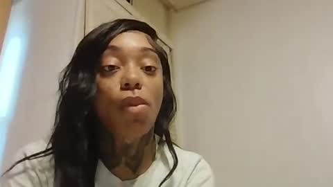 Snapshot of creamyexotica chatting on September 24, 2025, 12:52 pm CreamyExotica online show from September 24, 2025, 12:52 pm